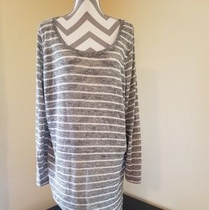 Light weight asymmetrical hemmed sweater
